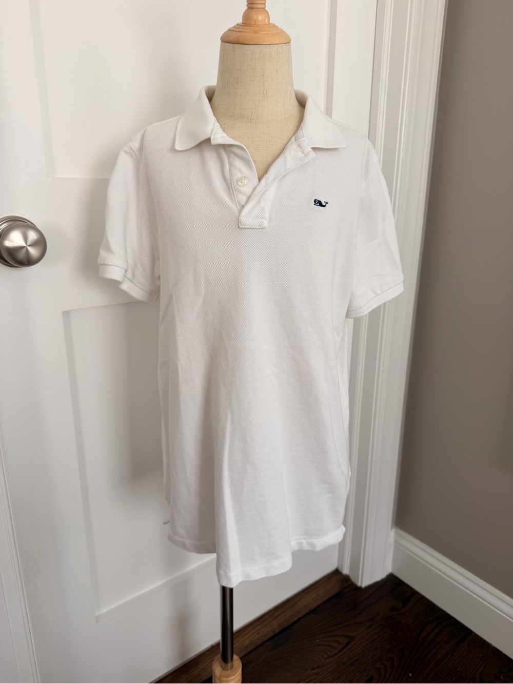 Vineyard Vines Classic White Polo Shirt with Subtle Logo